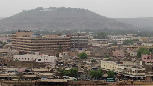 Insalubrité, poussière interminable en ville : J’accuse les femmes de Bamako
