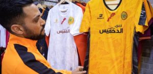 Au Maroc, on s’arrache les maillots de foot d’une discorde avec l’Algérie