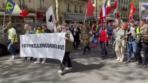 Une manifestation à Paris contre la fourniture d’armes à l’Ukraine