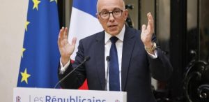 France/législatives: le patron du parti de droite soutient une alliance avec l’extrême droite