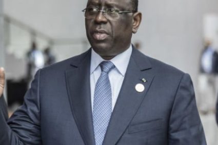 Le journaliste Ibrahima Bakhoum sur la situation politique au Sénégal : « Macky Sall cherche à utiliser le flou constitutionnel pour se représenter mais l’opposition ne se laisse pas faire »