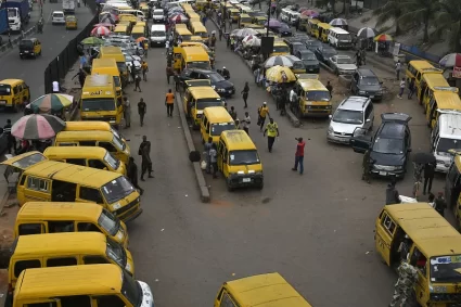 Nigeria : Les syndicats contre la fin des subventions des carburants