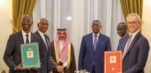 Usine de dessalement d’eau de mer de la Grande Côte : Le Sénégal et la société saoudienne ACWA POWER signent le contrat de financement, de réalisation et d’exploitation