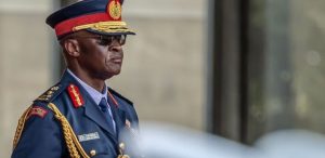Kenya : Mort dans un crash d’hélicoptère, le chef des armées Francis Ogolla, enterré sans cercueil