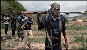 Entre terroristes et forces armées, les Burkinabè pris en étau